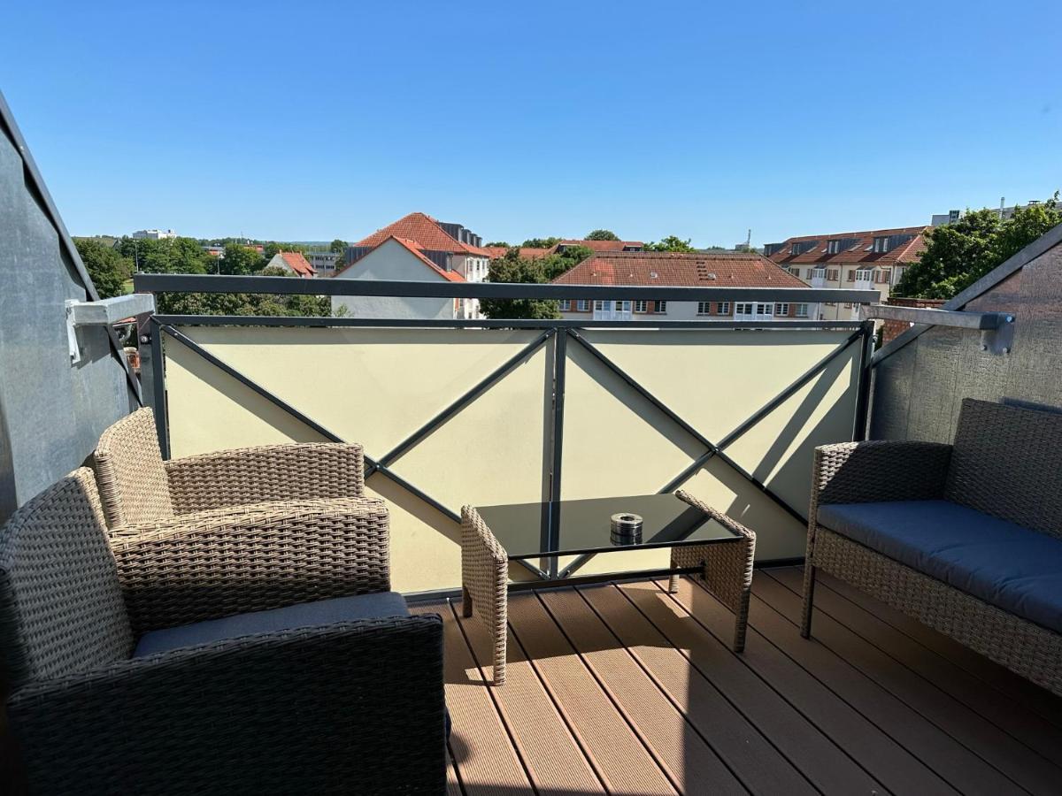 Gemuetliche Neurenovierte Dachgeschosswohnung Erfurt Luaran gambar