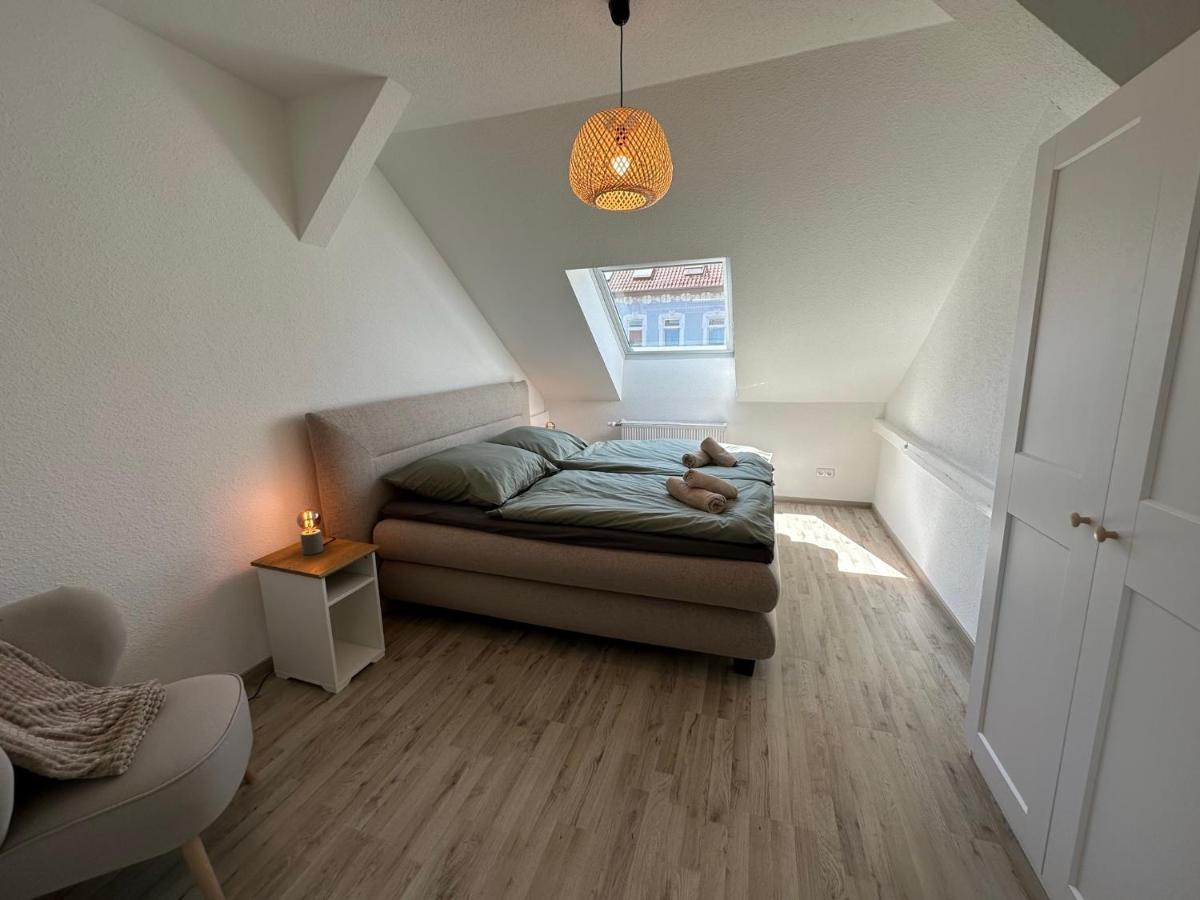 Gemuetliche Neurenovierte Dachgeschosswohnung Erfurt Luaran gambar