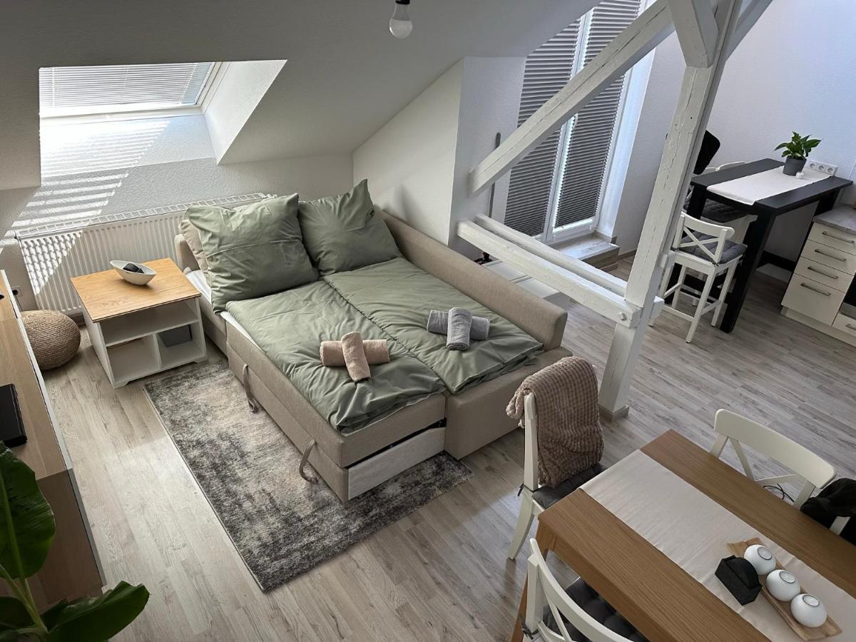 Gemuetliche Neurenovierte Dachgeschosswohnung Erfurt Luaran gambar